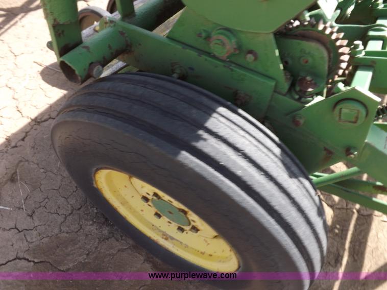 image for item I9044 (3) John Deere  drills