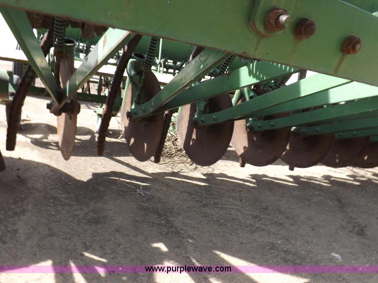 image for item I9045 (2) John Deere E0DRB drills