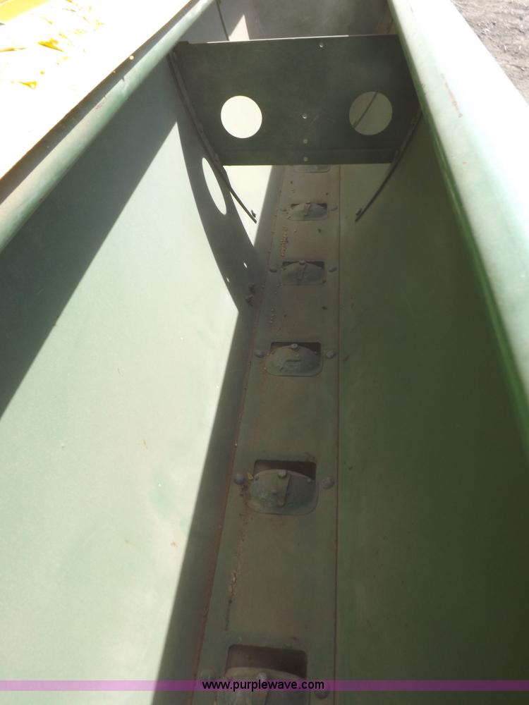 image for item I9045 (2) John Deere E0DRB drills