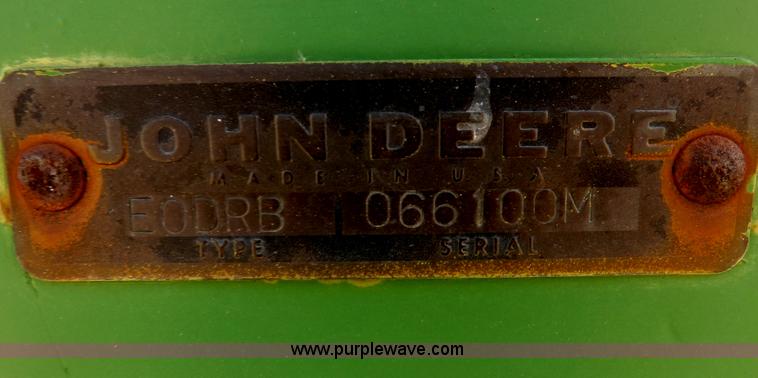 image for item I9045 (2) John Deere E0DRB drills