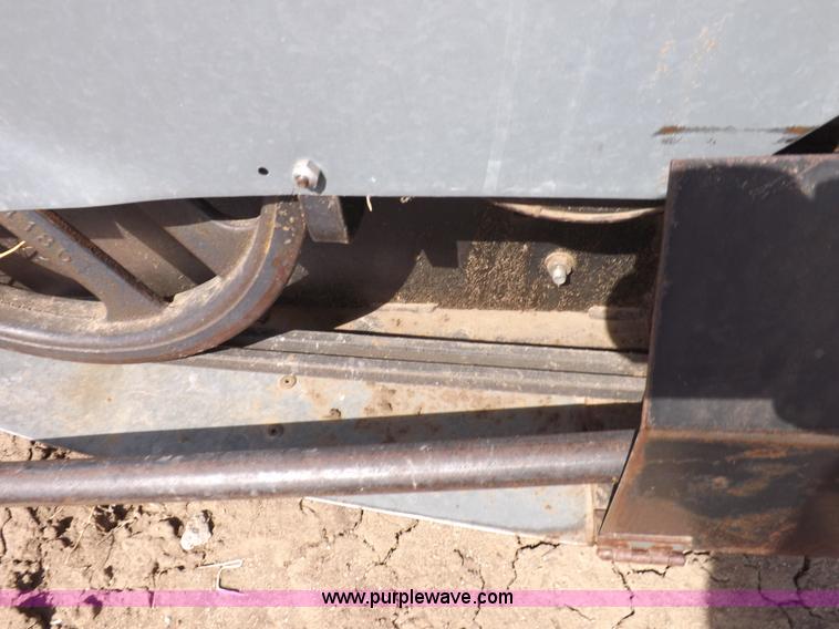 image for item I9047 Deutz Allis 24' head