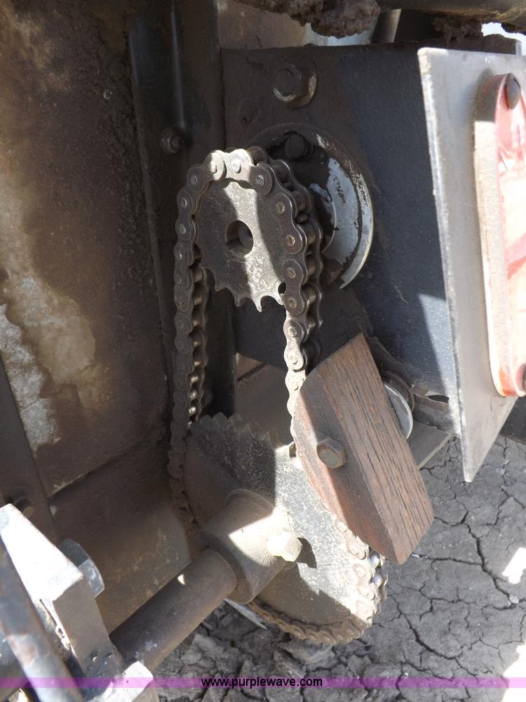 image for item I9047 Deutz Allis 24' head