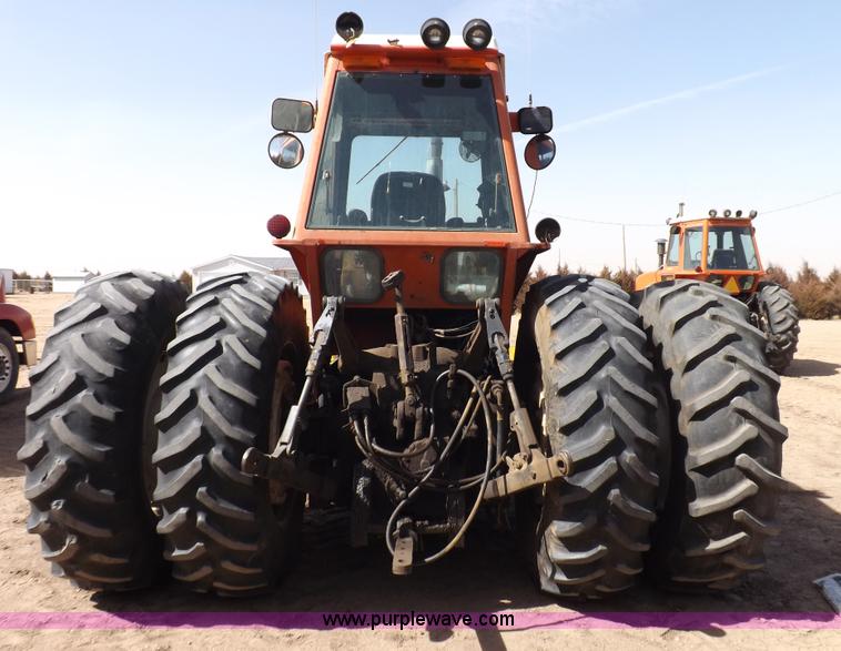 image for item I9054 1980 Allis Chalmers 7060 tractor