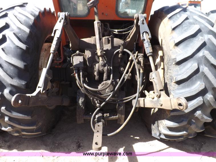image for item I9054 1980 Allis Chalmers 7060 tractor