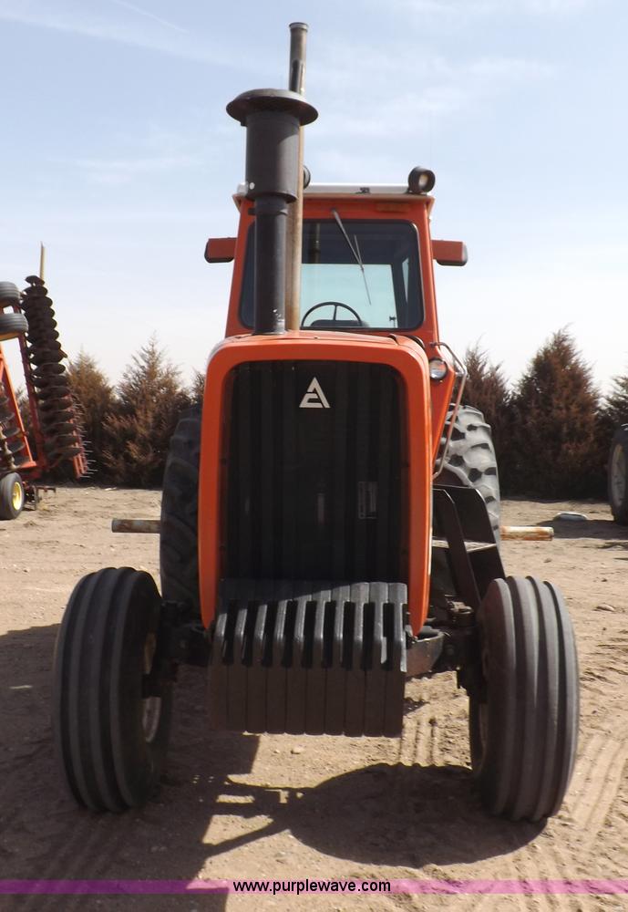 image for item I9055 1980 Allis Chalmers 7060 tractor