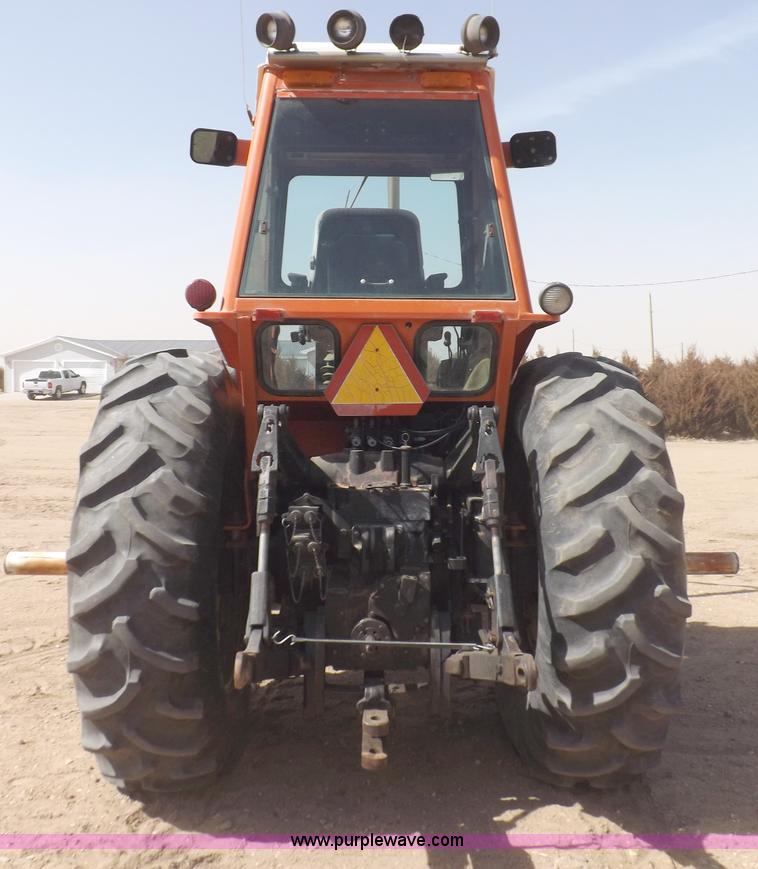 image for item I9055 1980 Allis Chalmers 7060 tractor