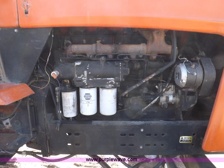 image for item I9055 1980 Allis Chalmers 7060 tractor