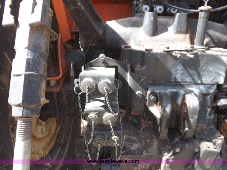 image for item I9055 1980 Allis Chalmers 7060 tractor