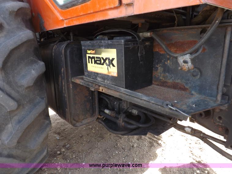 image for item I9055 1980 Allis Chalmers 7060 tractor