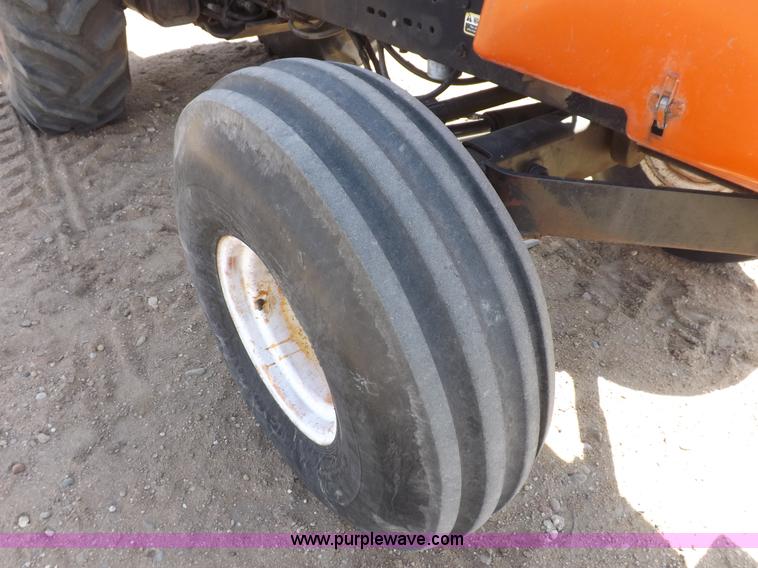 image for item I9055 1980 Allis Chalmers 7060 tractor