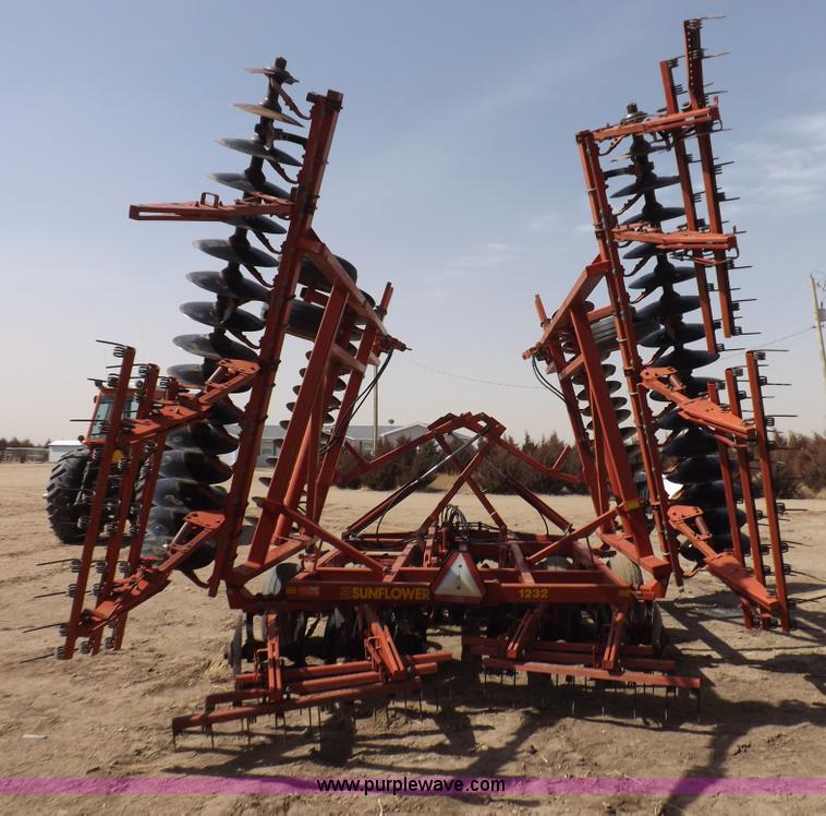 image for item I9056 Sunflower 1232-32 folding disk