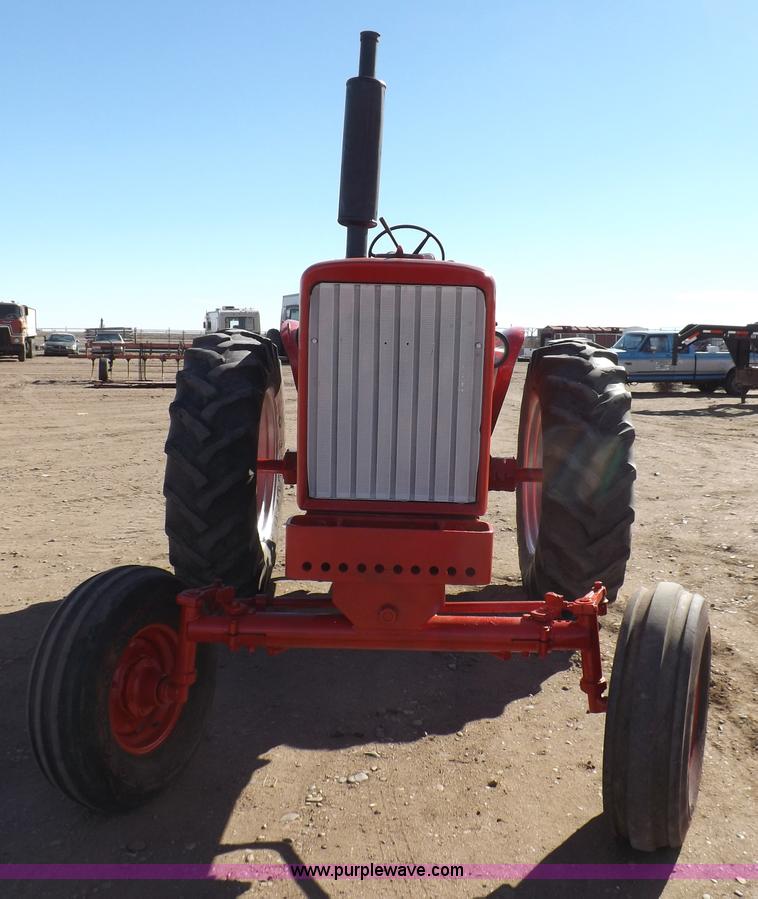 image for item I9059 Farmall 706 tractor