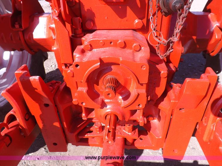 image for item I9059 Farmall 706 tractor