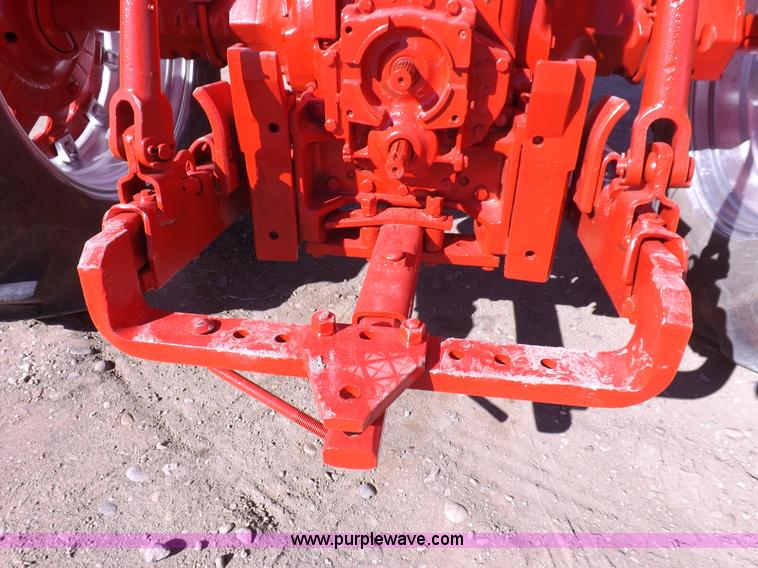 image for item I9059 Farmall 706 tractor