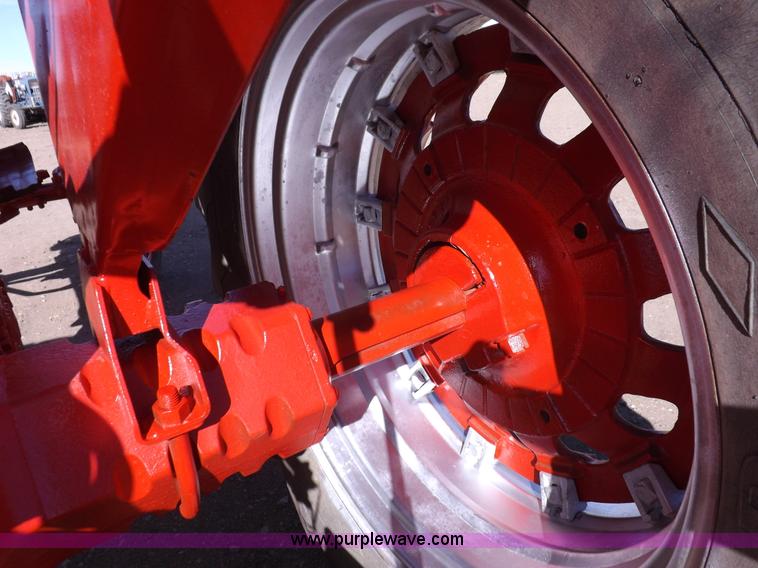 image for item I9059 Farmall 706 tractor