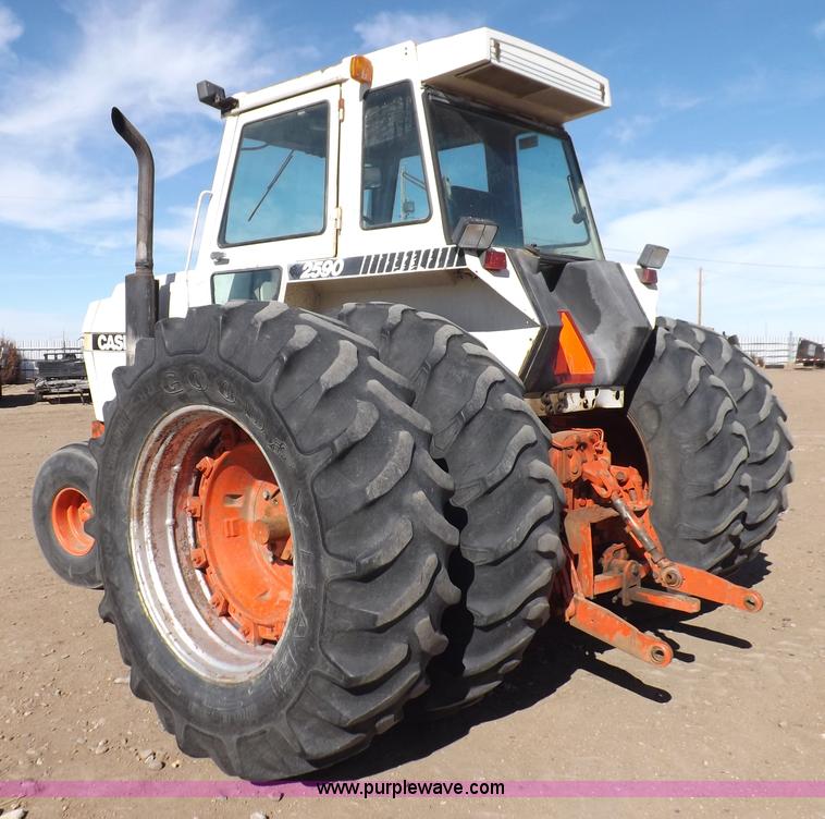 image for item I9063 1979 Case 2590 tractor