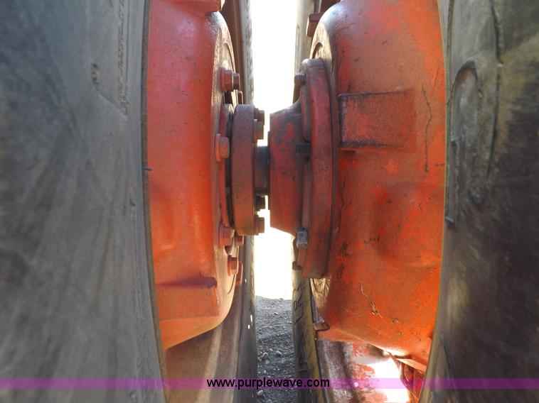 image for item I9063 1979 Case 2590 tractor