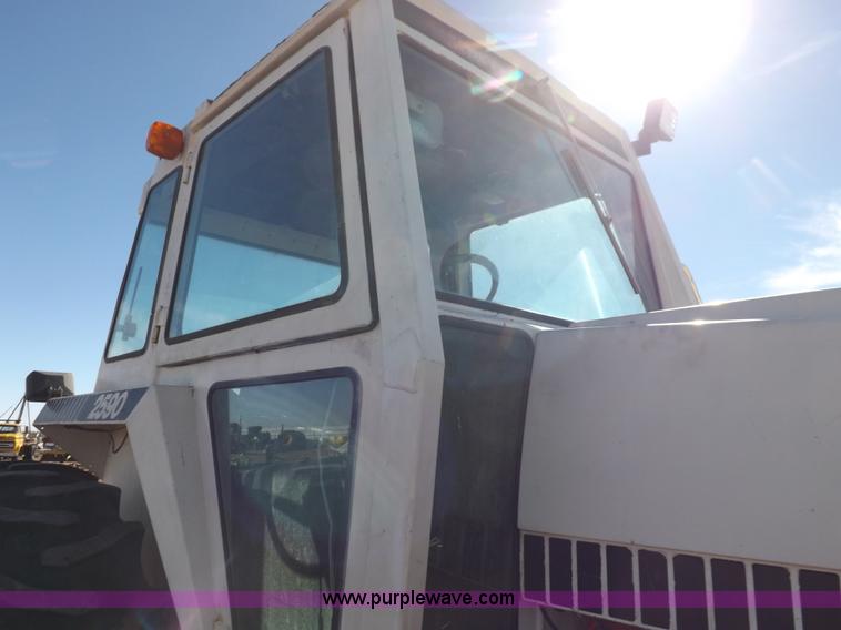 image for item I9063 1979 Case 2590 tractor