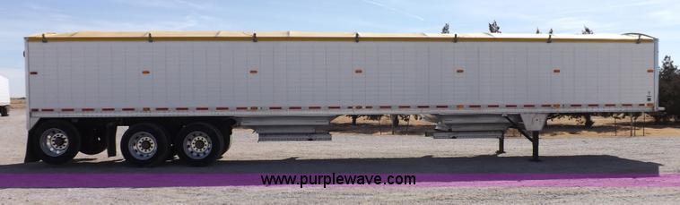 image for item I9069 2011 Wilson DWH550 Pace Setter double hopper grain trailer