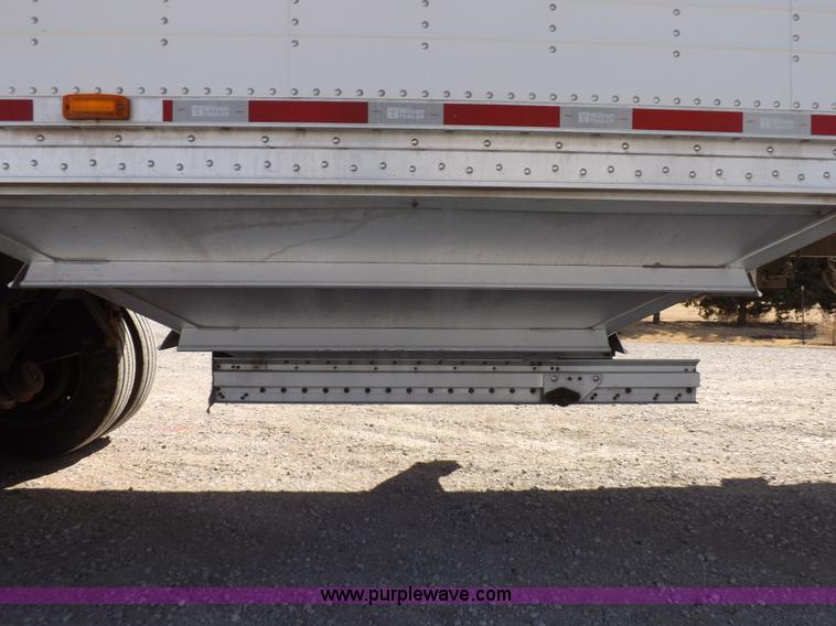 image for item I9069 2011 Wilson DWH550 Pace Setter double hopper grain trailer
