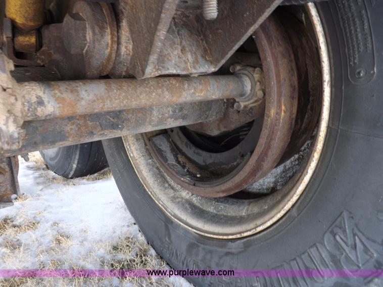 image for item I9085 1998 Timpte Super Hopper grain trailer