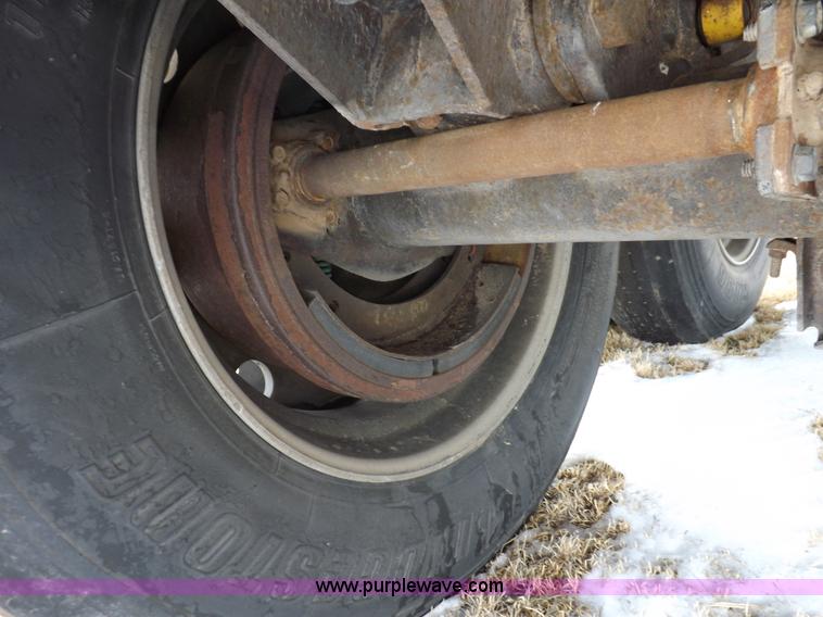 image for item I9085 1998 Timpte Super Hopper grain trailer