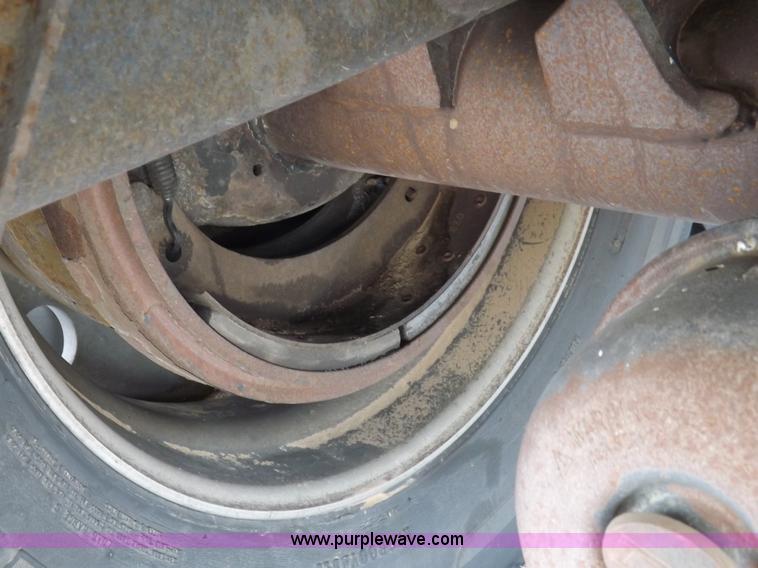 image for item I9085 1998 Timpte Super Hopper grain trailer