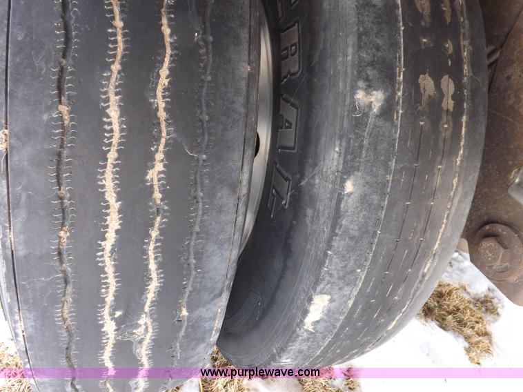 image for item I9085 1998 Timpte Super Hopper grain trailer