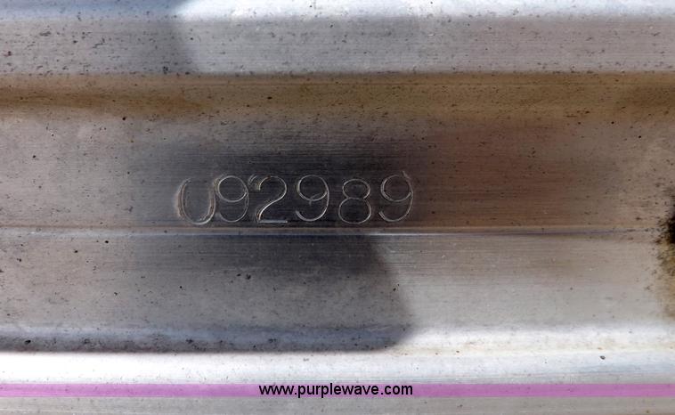 image for item I9085 1998 Timpte Super Hopper grain trailer