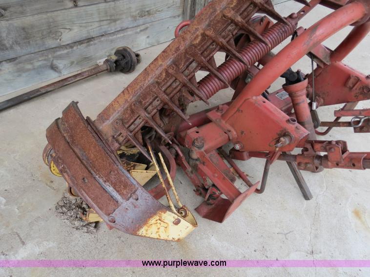 image for item S9714 New Holland 451 sickle bar mower