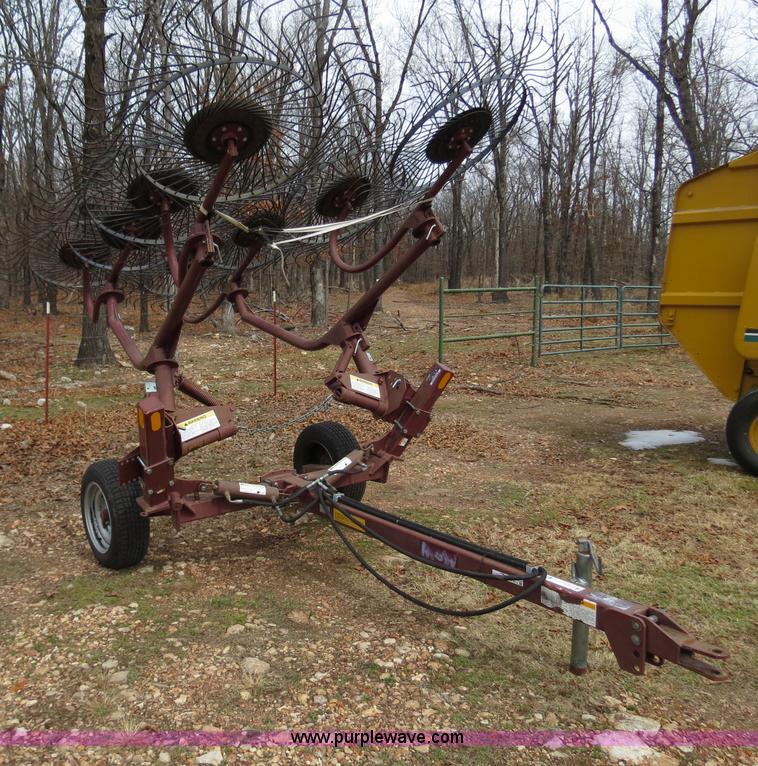M&W ER-8 wheel rake in Stilwell, OK | Item S9715 sold | Purple Wave