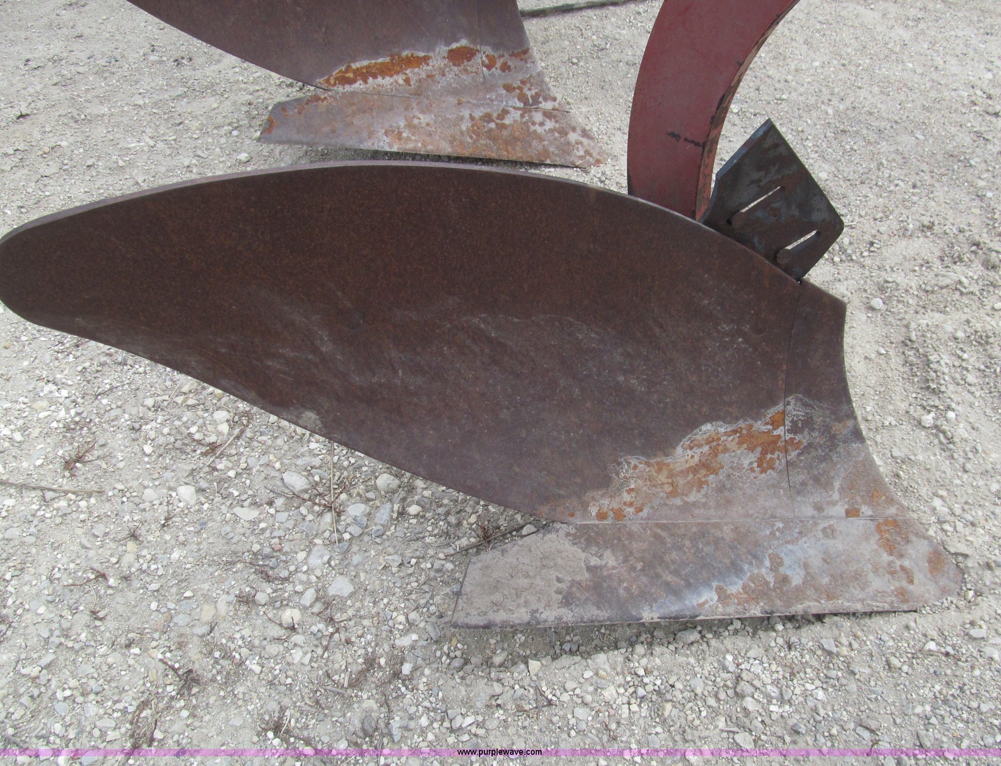 Wil-Rich 2900 moldboard plow in Downs, KS | Item AY9765 sold | Purple Wave