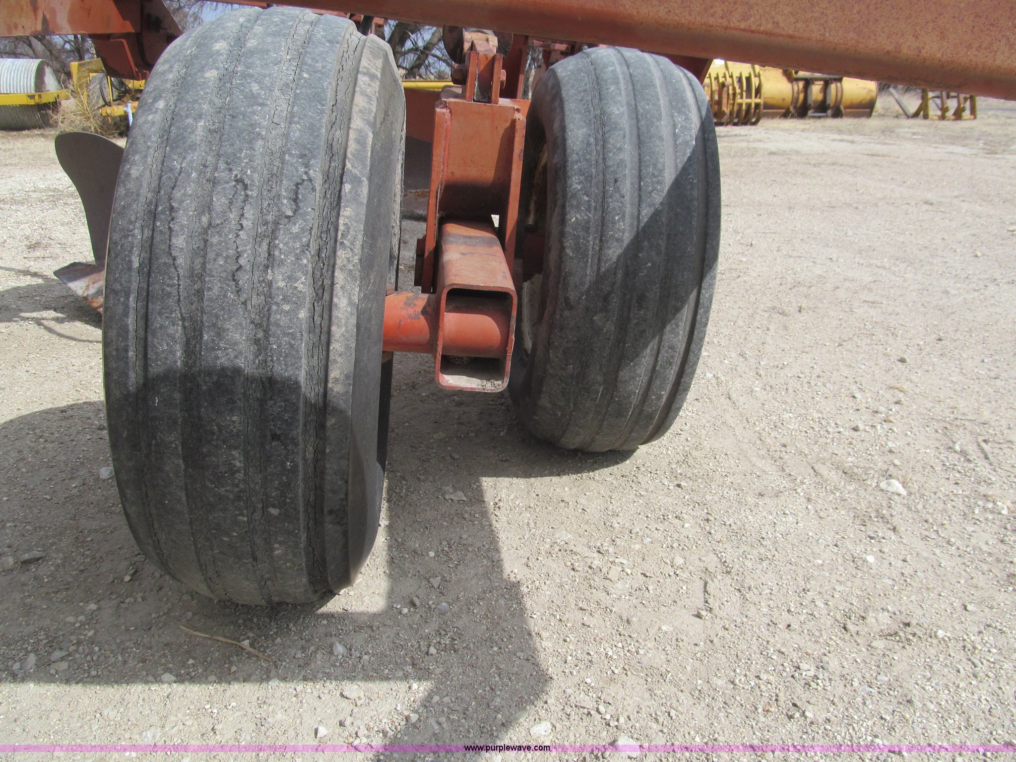 Wil-Rich 2900 moldboard plow in Downs, KS | Item AY9765 sold | Purple Wave