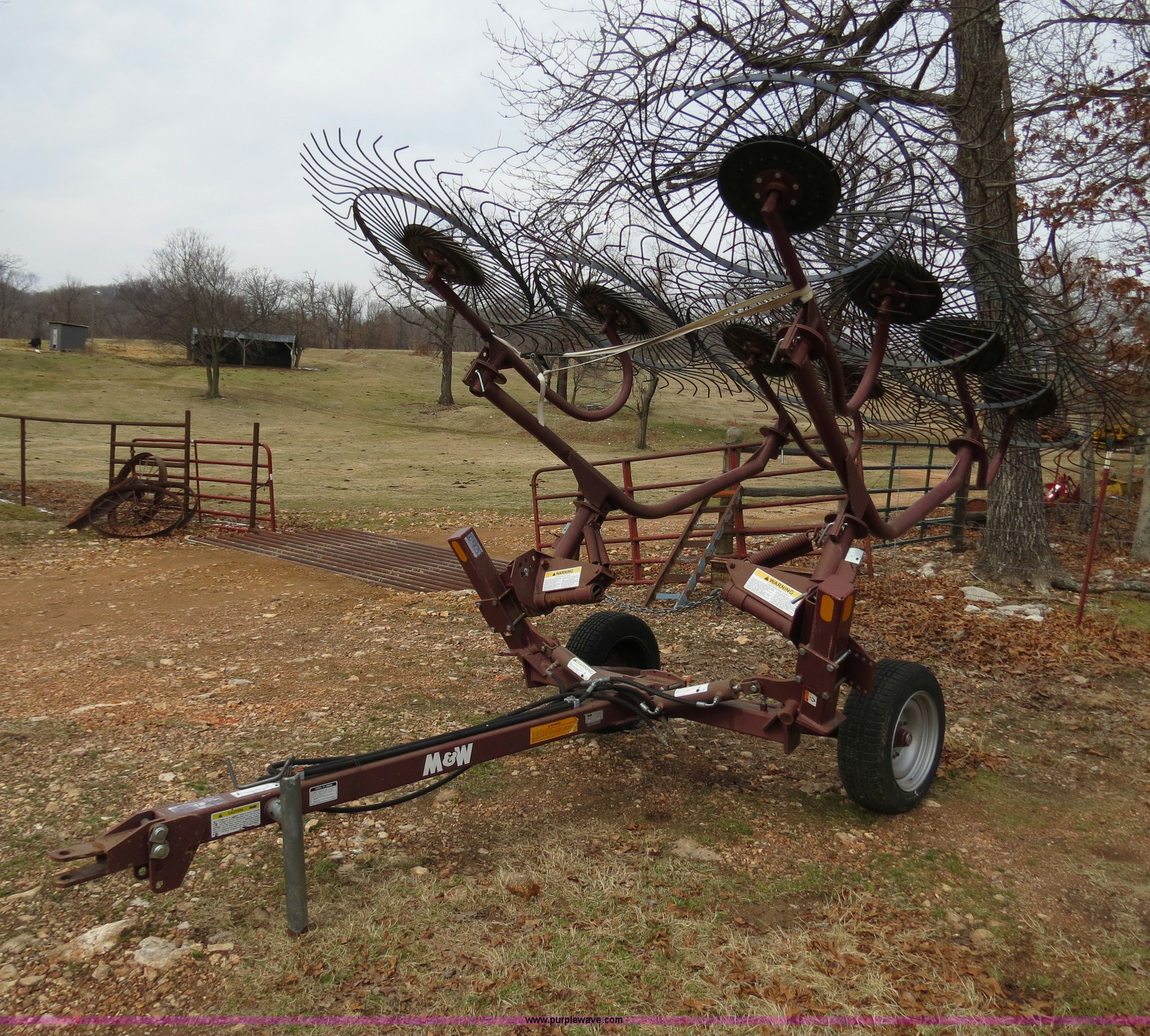 M&W ER-8 wheel rake in Stilwell, OK | Item S9715 sold | Purple Wave
