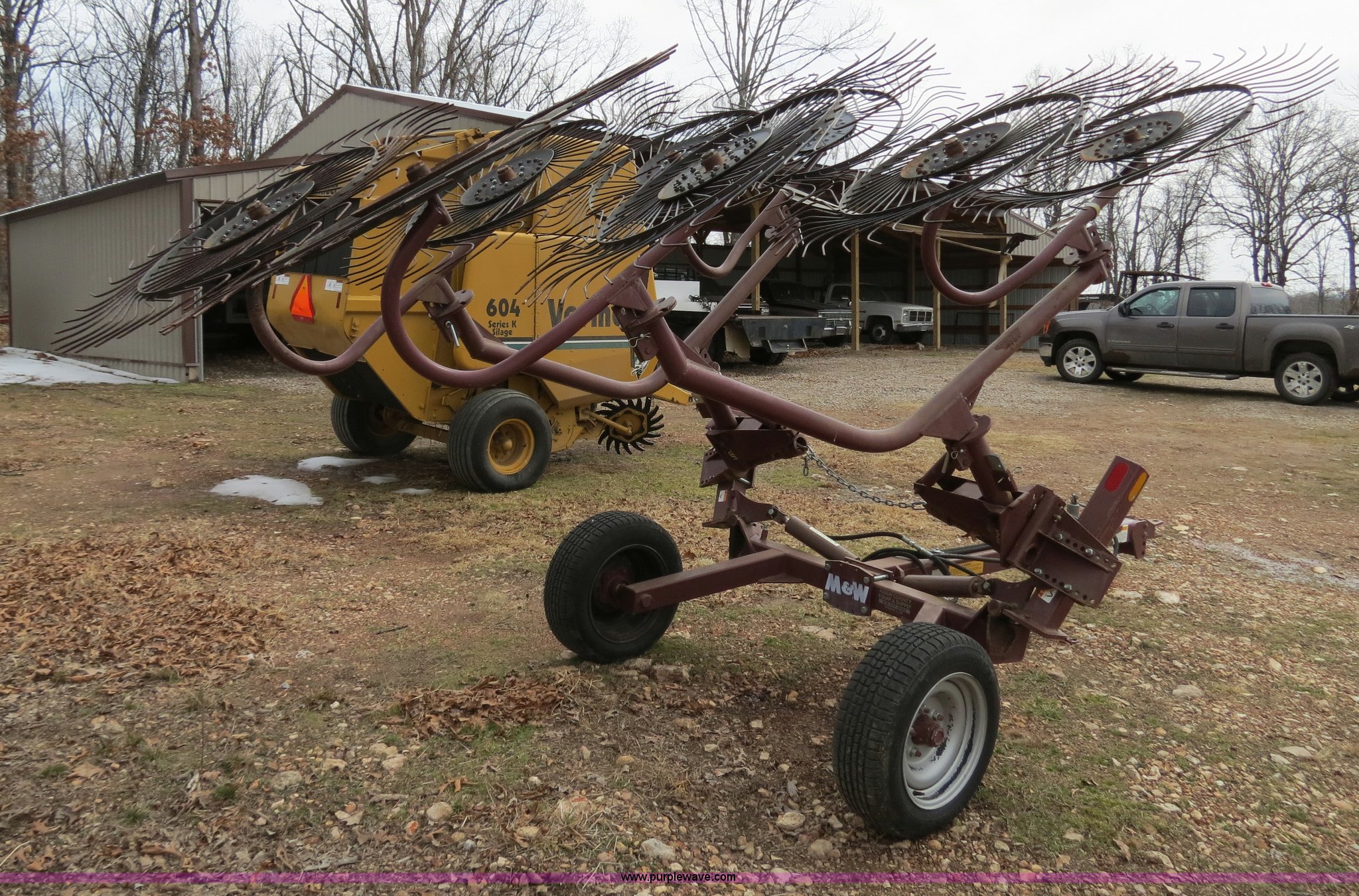 M&W ER-8 wheel rake in Stilwell, OK | Item S9715 sold | Purple Wave