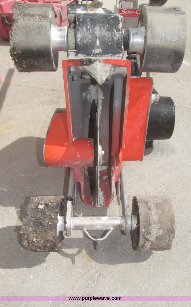 image for item AE9344 Clipper Slab Crab self-propelled early entry saw
