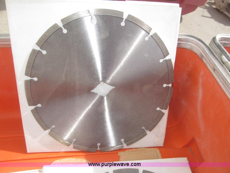 image for item AE9344 Clipper Slab Crab self-propelled early entry saw