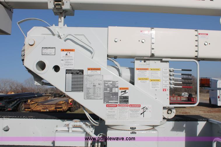 image for item AO9480 2011 Terex Hi-Ranger HR37M bucket lift