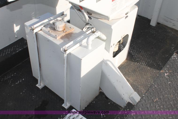 image for item AO9480 2011 Terex Hi-Ranger HR37M bucket lift