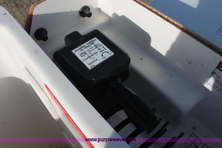 image for item AO9480 2011 Terex Hi-Ranger HR37M bucket lift