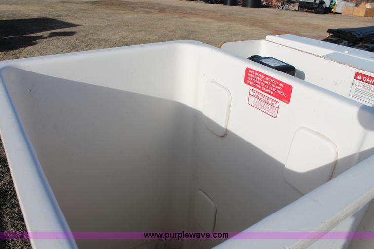 image for item AO9480 2011 Terex Hi-Ranger HR37M bucket lift