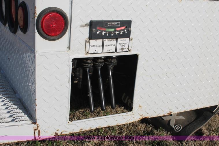 image for item AO9480 2011 Terex Hi-Ranger HR37M bucket lift