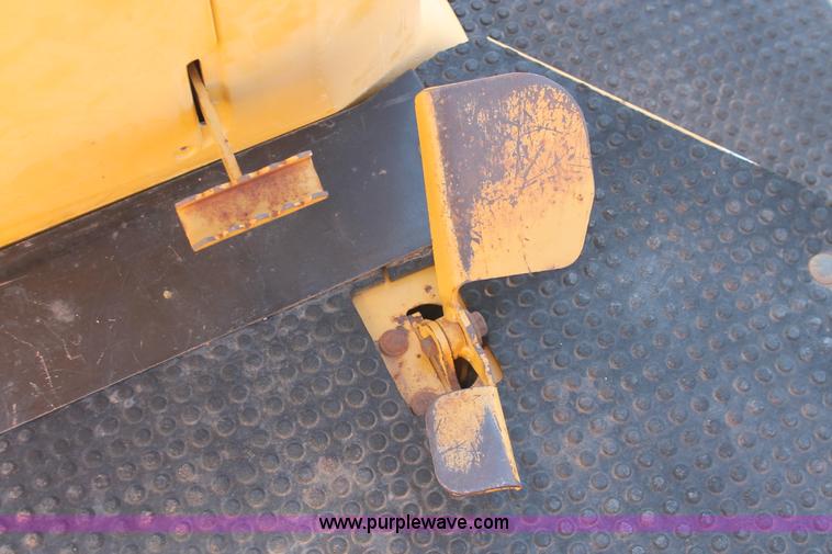 image for item AO9484 Vermeer RT850 trencher