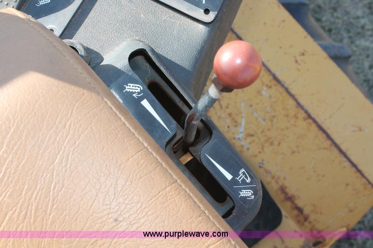 image for item AO9484 Vermeer RT850 trencher