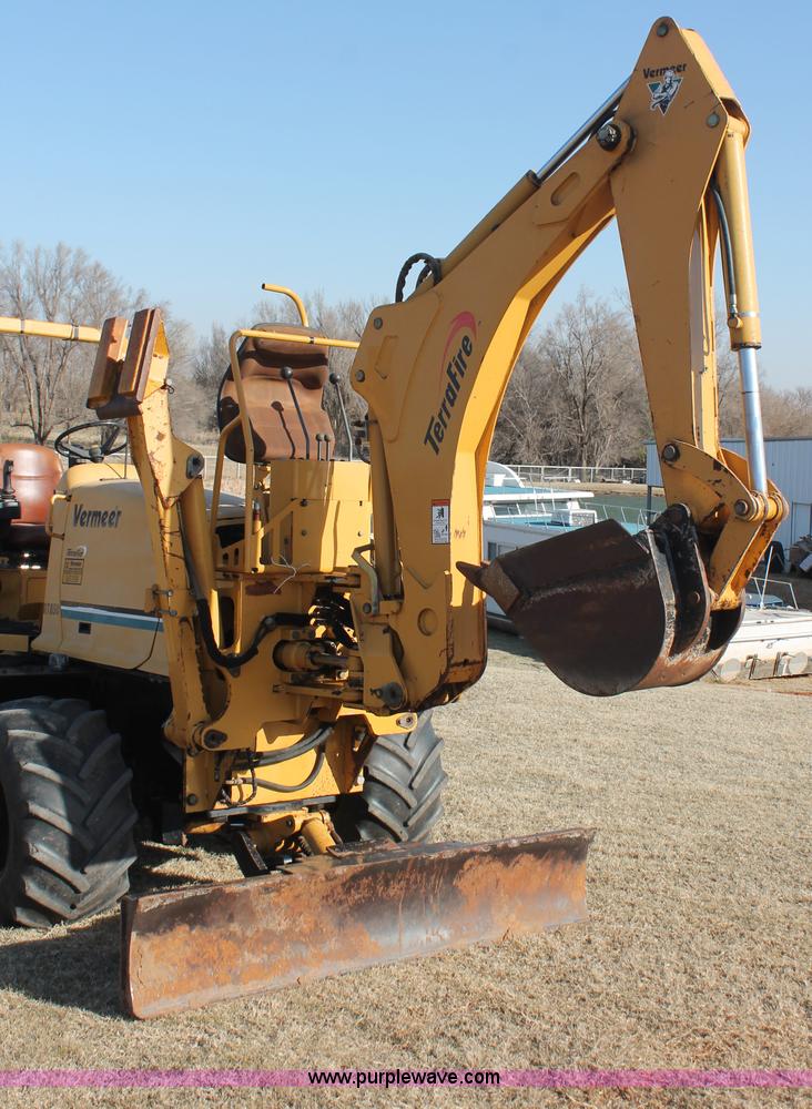 image for item AO9484 Vermeer RT850 trencher