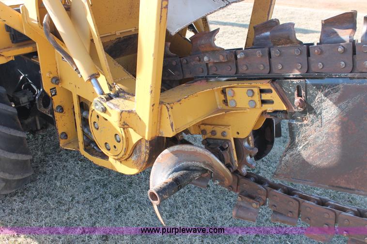 image for item AO9484 Vermeer RT850 trencher