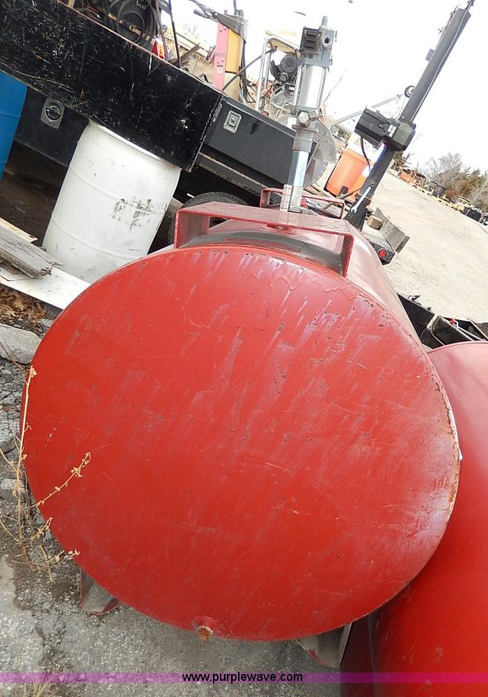 image for item AX9070 Oil tank on skid with pump