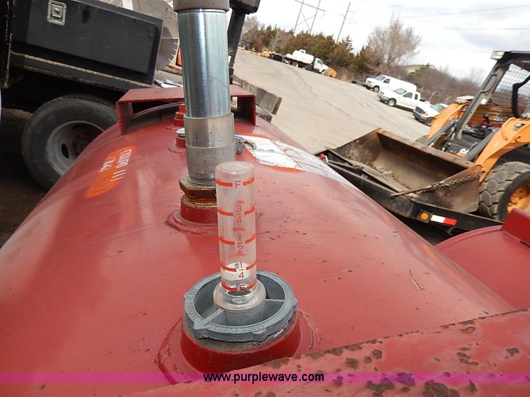 image for item AX9070 Oil tank on skid with pump