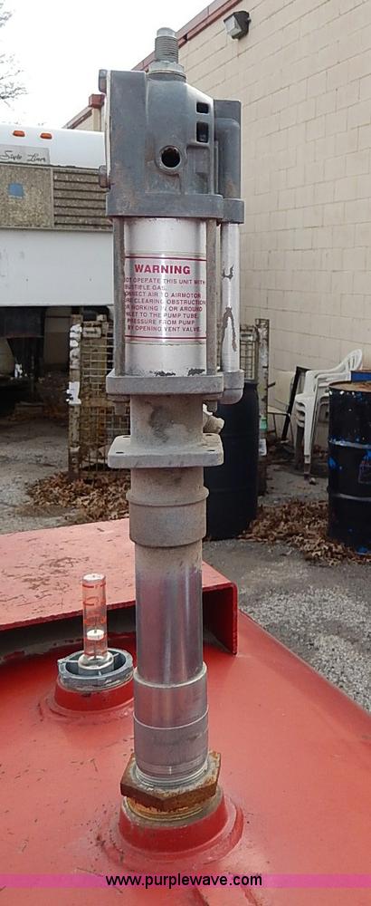 image for item AX9071 Oil tank on skid with pump