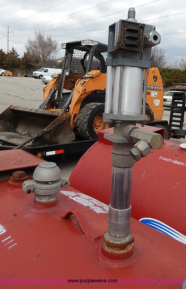 image for item AX9071 Oil tank on skid with pump